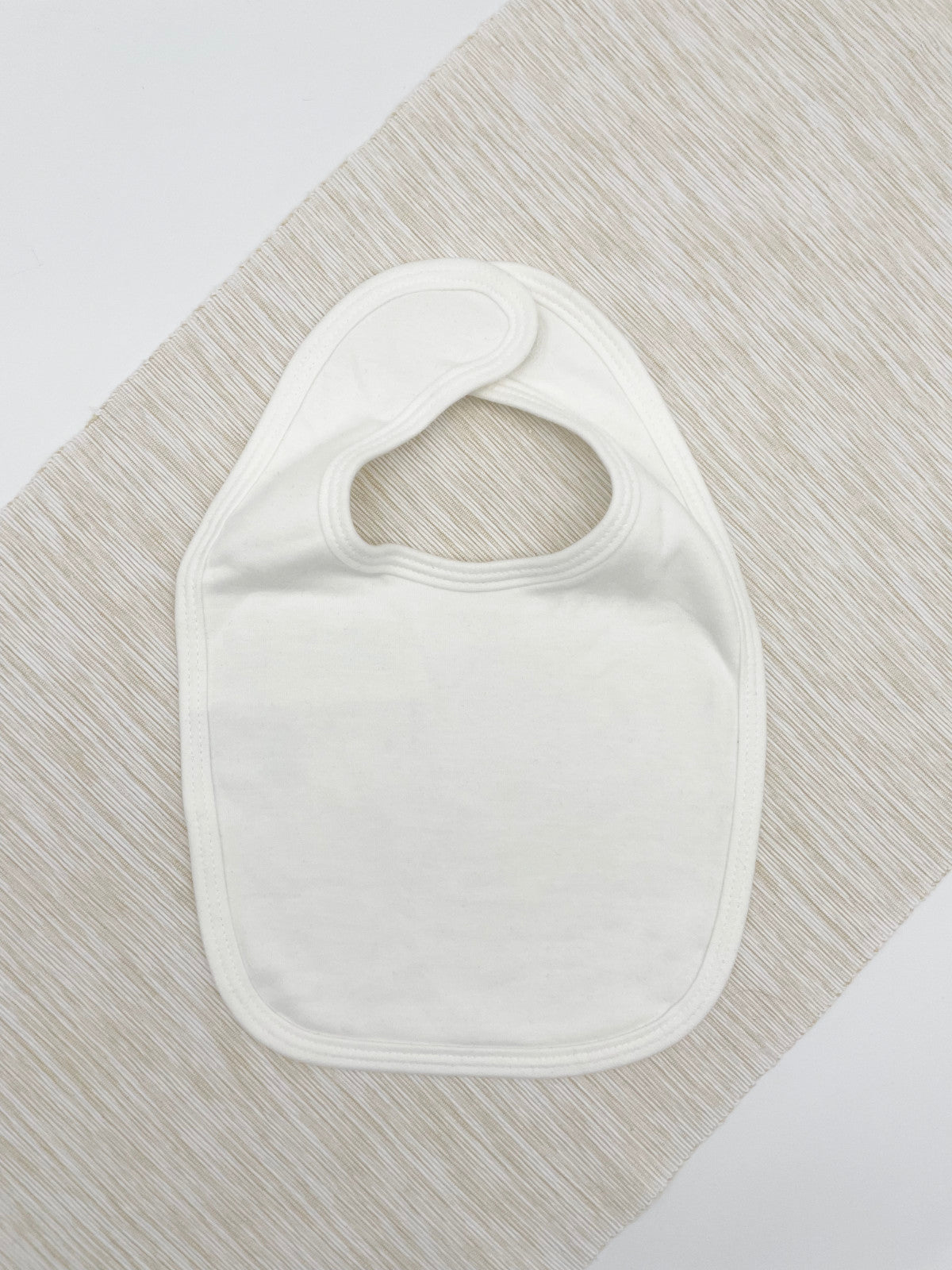Baby Lätzchen "Initial mit Name"